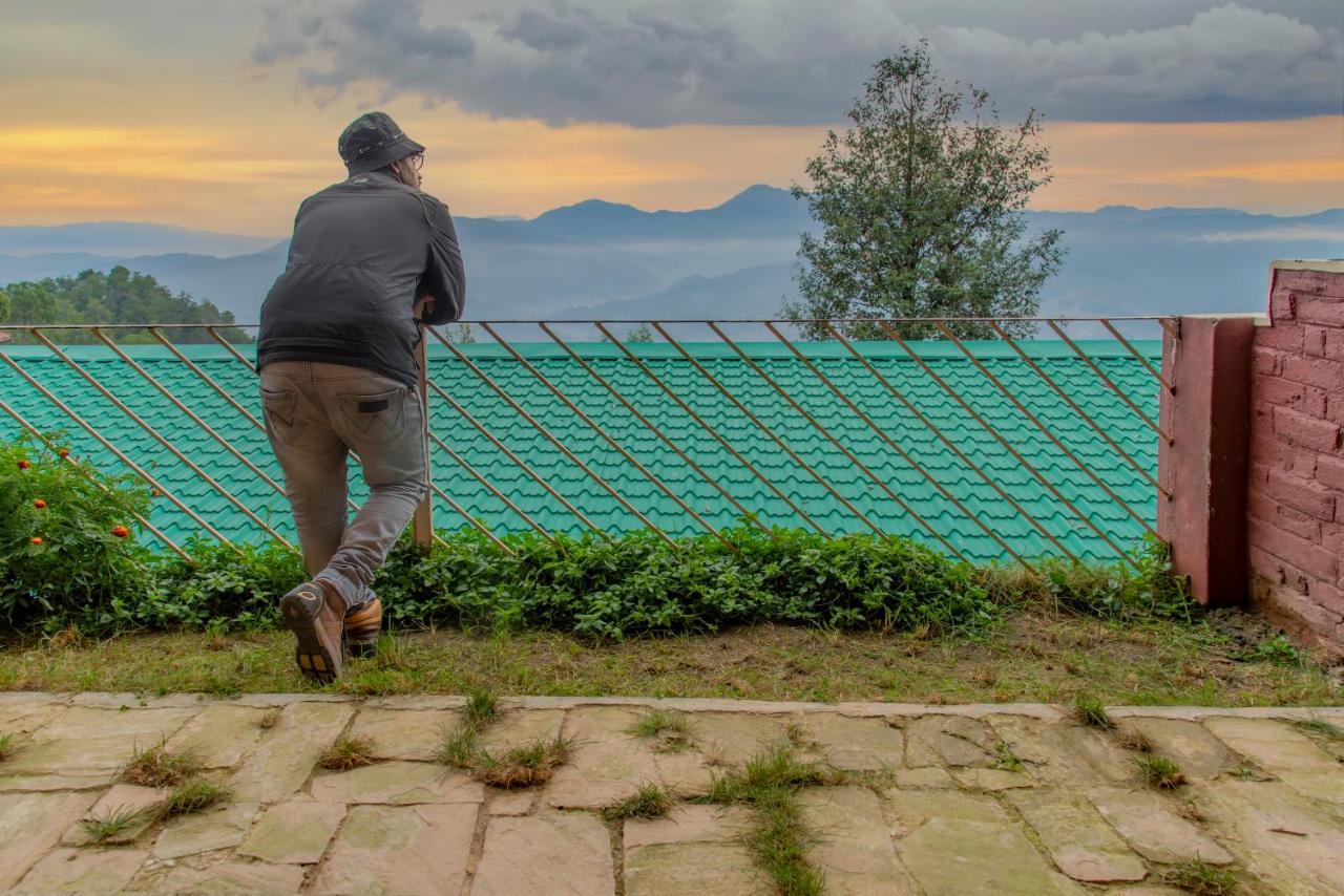 Echor - Yak And Yeti Ranikhet Hotel Алмора Екстериор снимка