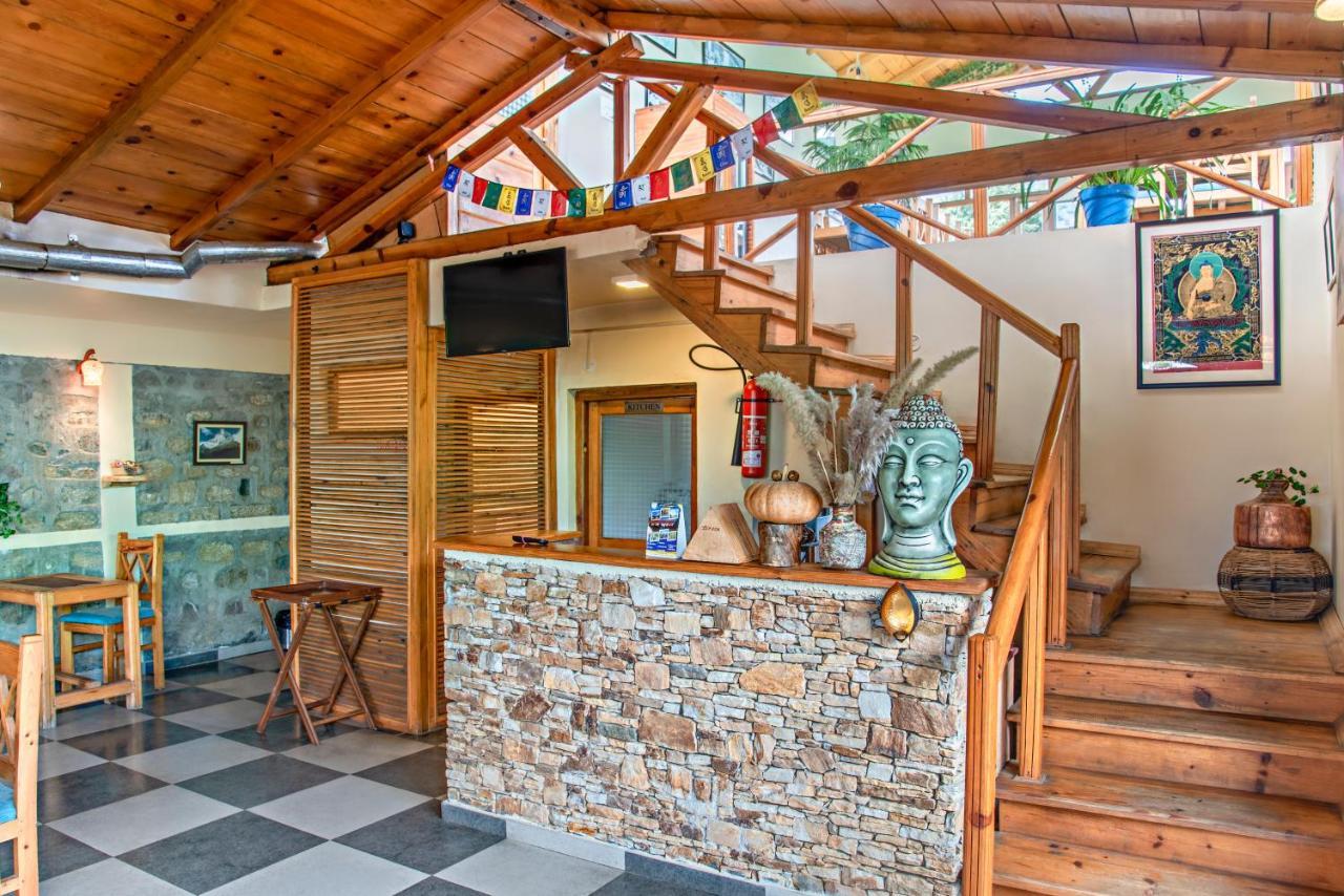 Echor - Yak And Yeti Ranikhet Hotel Алмора Екстериор снимка